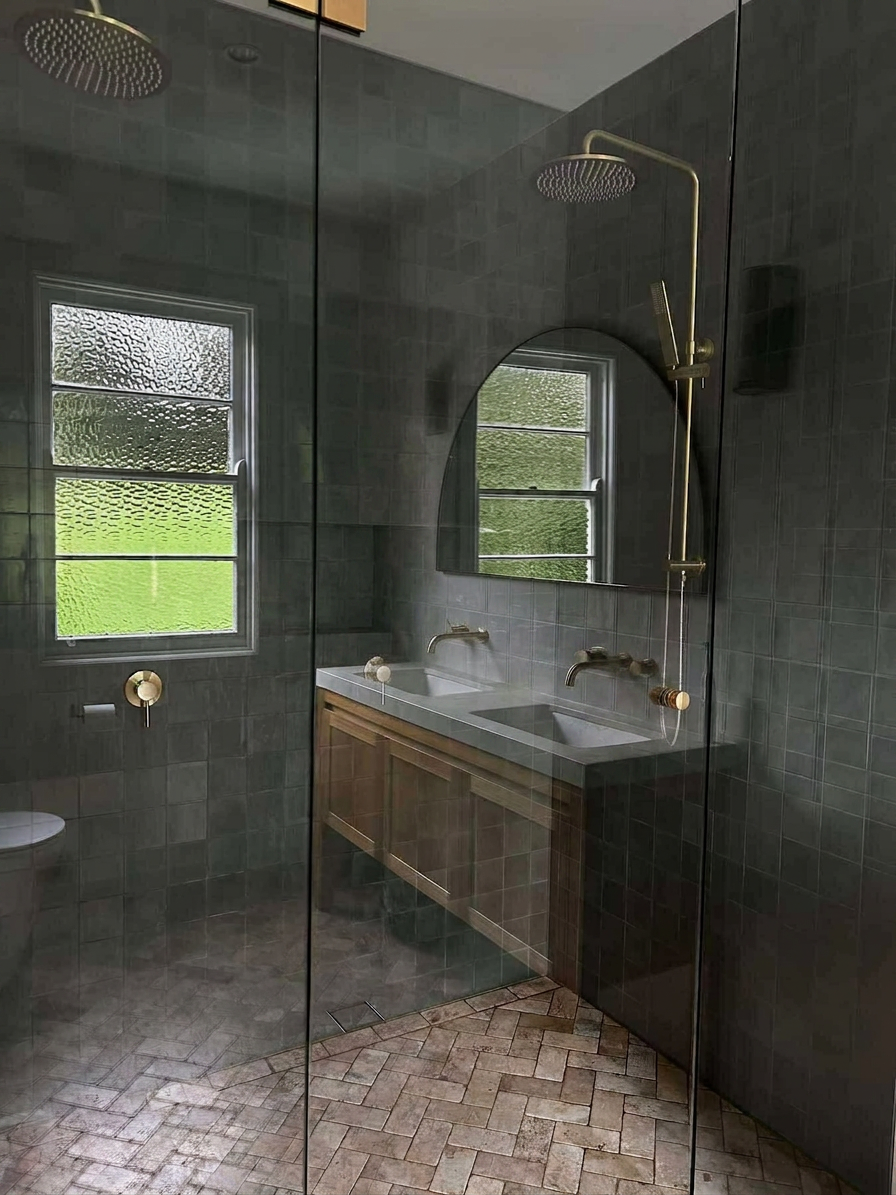A serene non-toxic cleaned bathroom